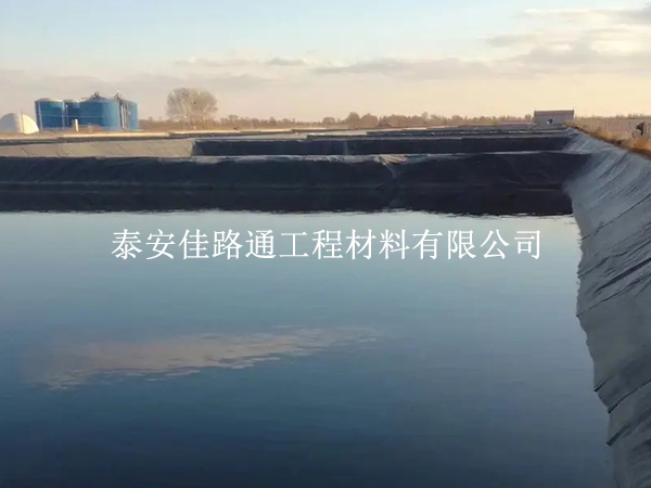 修復(fù)魚蝦養(yǎng)殖防滲膜的破損位置有哪些技術(shù)要點(diǎn) 修復(fù)魚蝦養(yǎng)殖防滲膜的破損位置有哪些技術(shù)要點(diǎn)